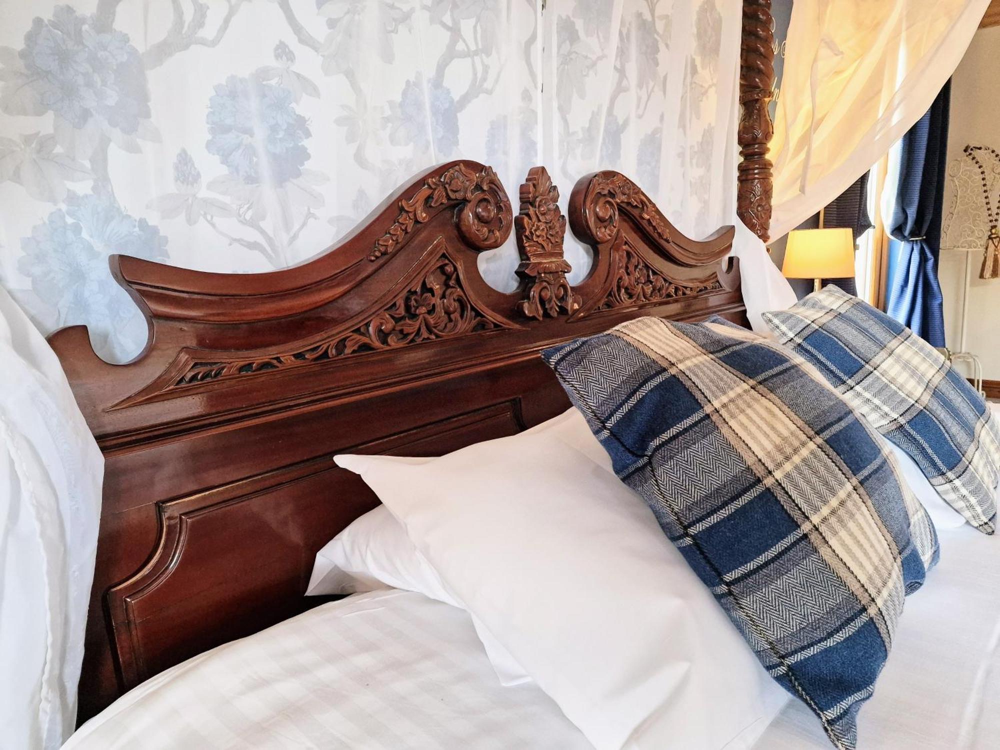 Lomond 5 With Private Hot Tub - Fife - Loch Leven - Lomond Hills - Pet Friendly Villa Kelty Eksteriør bilde